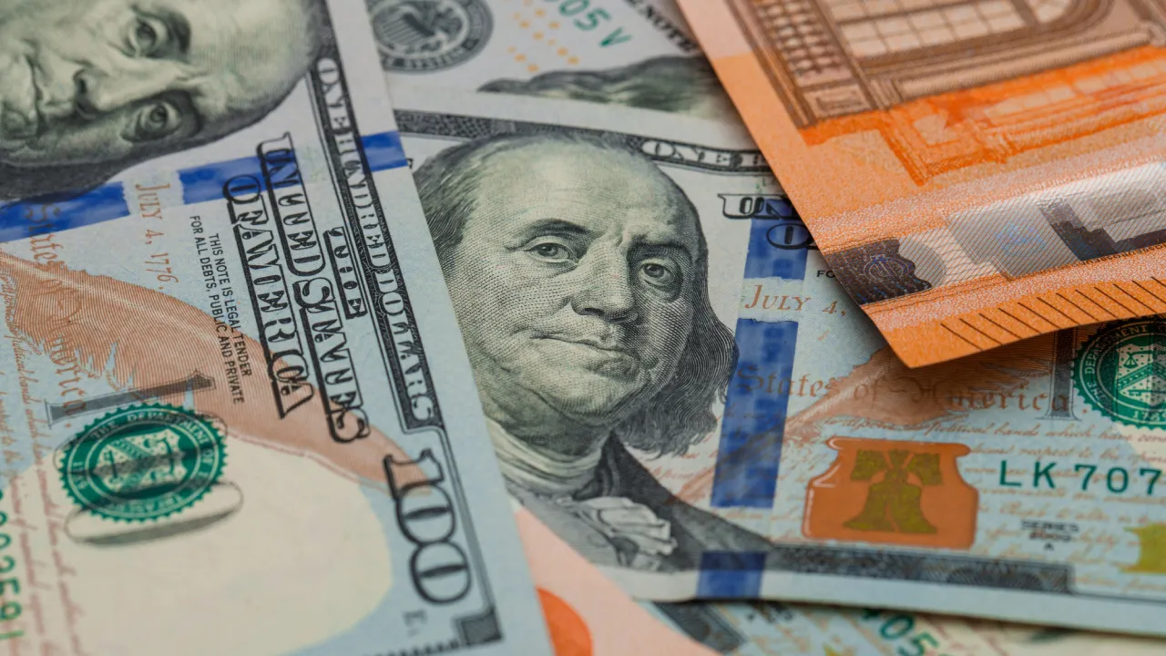 Чи буде долар по 50 гривень: банкір дав прогноз курсу на липень 
