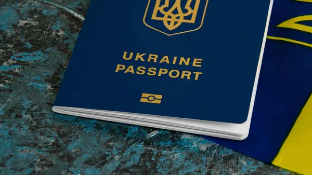 Чи можуть українських чоловіків позбавити тимчасового захисту в ЄС: відповідь Ради Європи 