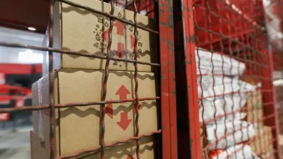 В Молдові відкрився найбільший в країні хаб популярного українського поштового оператора - фото