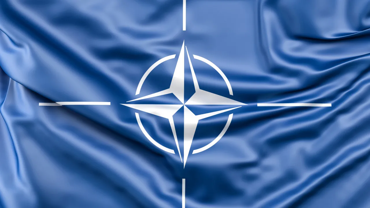 У НАТО запускають масштабний проєкт зі створення далекобійної зброї без участі США 