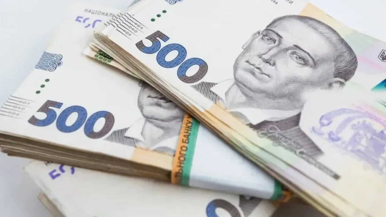 На Закарпатті начальниця відділення Укрпошти програла в казино 170 тисяч гривень, призначених для пенсій 