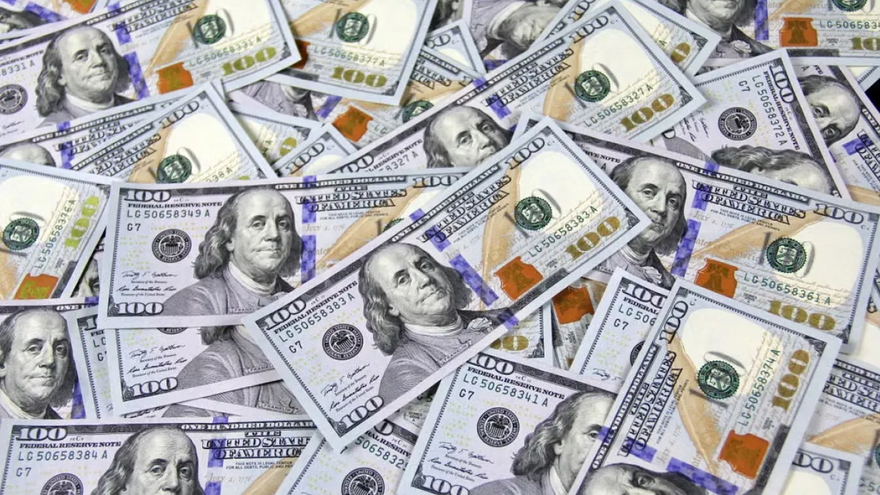МВФ виділив Україні транш у розмірі 690 мільйонів доларів 