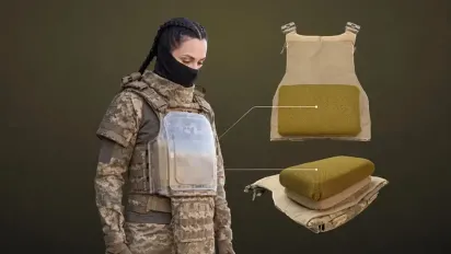 У Міноборони показали перші жіночі бронежилети: чим вони відрізняються від стандартних - фото
