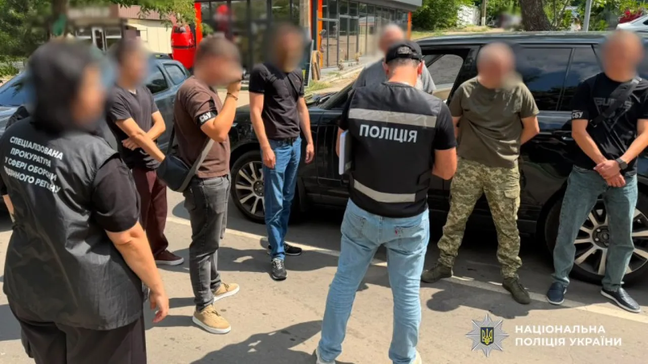 На Одещині затримали посадовця ТЦК: вимагав хабар талонами на 500 літрів дизпалива 