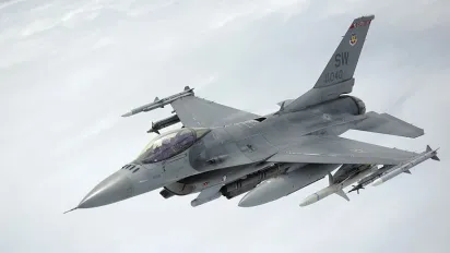 Румунія знову підняла в небо F-16 через російські дрони біля кордону з Україною - фото