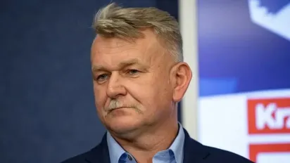 Скандал у Польщі: ексдепутат відкрито передав «гуманітарку» окупантам і закликав підтримувати армію рф - фото