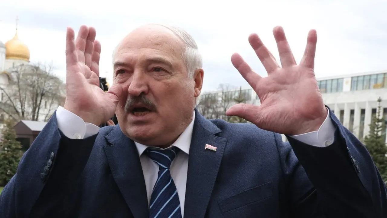 Лукашенко заявив, що війна в Україні почалася через крадіжки та корупцію 
