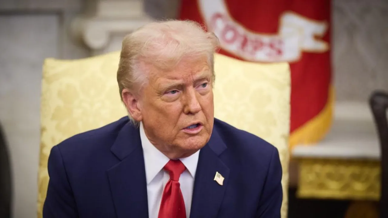 Трамп сховався у фургоні з їжею: як у Туреччині провернули секретну операцію з його літаком 