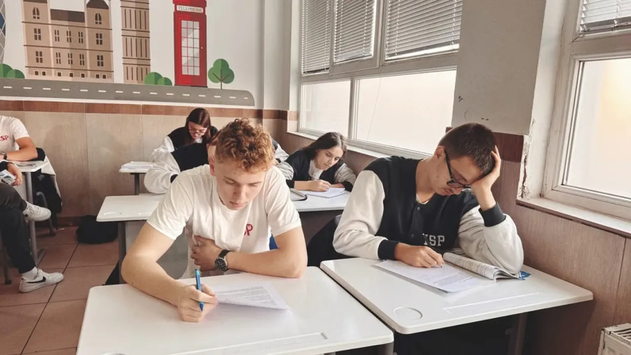 "Кінець паперовому пеклу": МОН спростило оцінювання в 5–9 класах і прибрало "Групи результатів" з журналів 