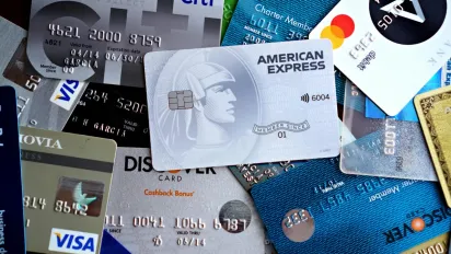 Посилки з-за кордону можуть подорожчати: пільгу у €150 хочуть скасувати - фото
