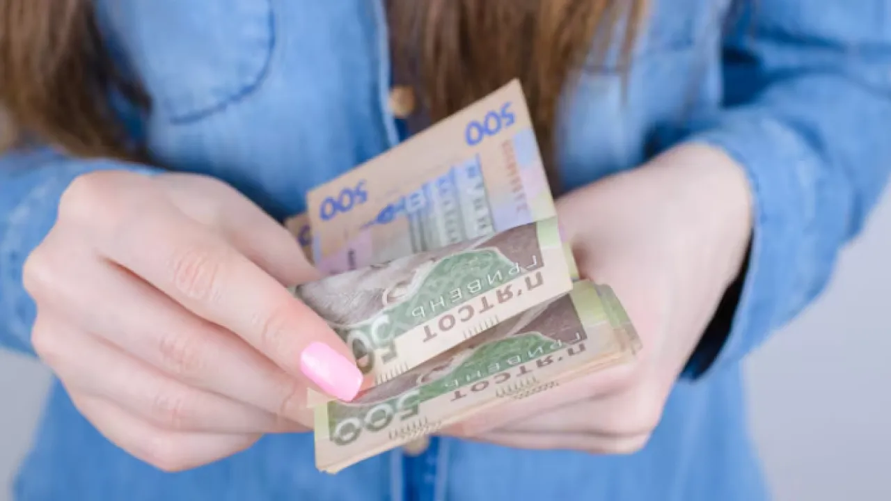 Середня зарплата в Україні змінилася: де платять майже 79 тисяч гривень 