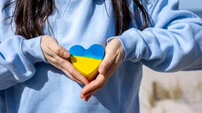 Названо країну ЄС, яку найчастіше обирають українці — але охочих їхати стало значно менше - фото