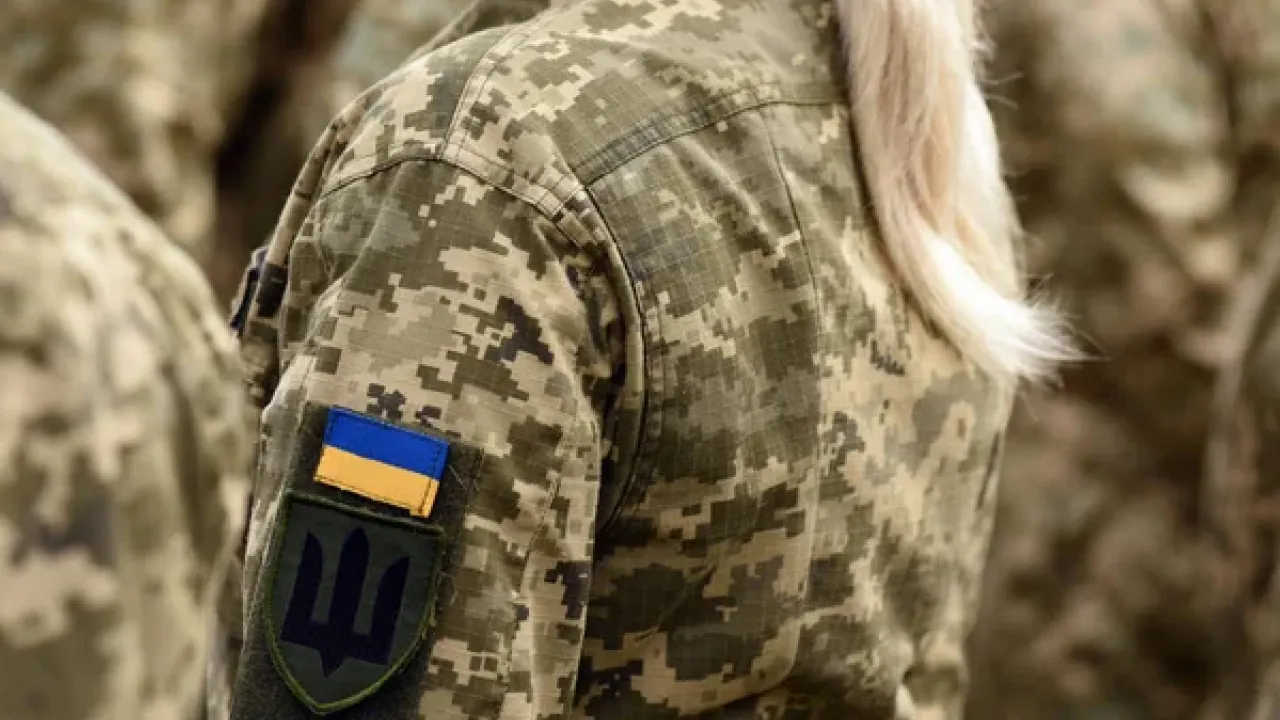 150 тисяч жіночих курток від Міноборони: у ЦПД викрили черговий фейк про мобілізацію 