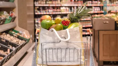 Хліб, м'ясо та молочка: які продукти подорожчають вже цієї осені - фото