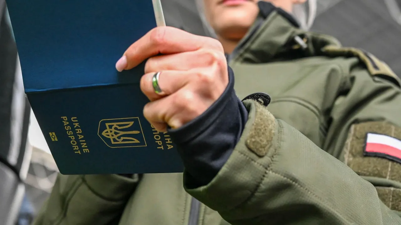 Платний перетин кордону з Польщею: кого з 2027 року змусять платити 