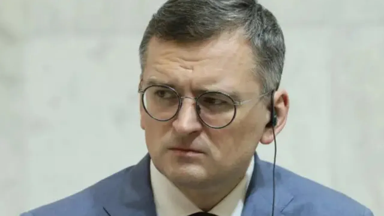 Кулеба пояснив, що варто робити українцям за кордоном, які залишаються назавжди 
