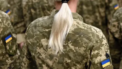 Військовий облік жінок в Україні: кого зобов'язують стати на облік і які штрафи загрожують - фото