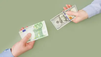 Курс долара та євро 3 жовтня: скільки коштує валюта в обмінниках - фото