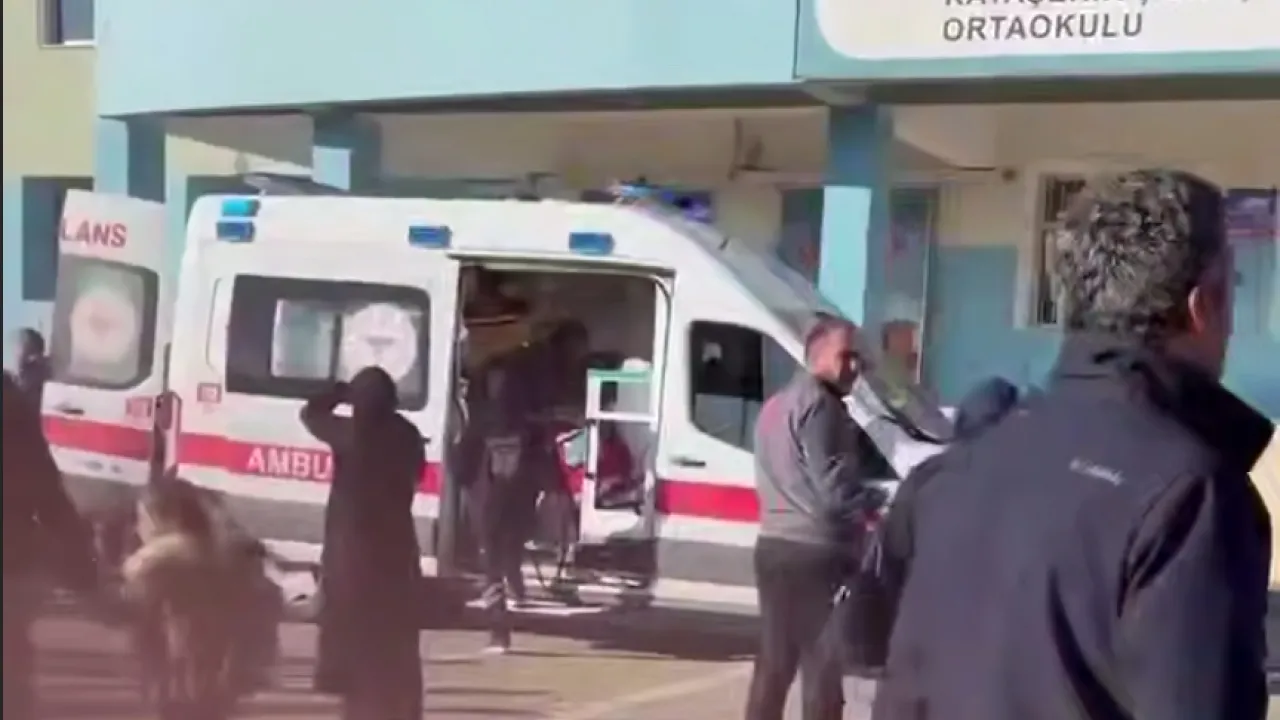 Напад у школі Стамбула: 15-річна дівчина поранила вісьмох дітей 