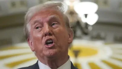 Трамп назвав удари по російських НПЗ «ганьбою»: що заявив про Україну - фото